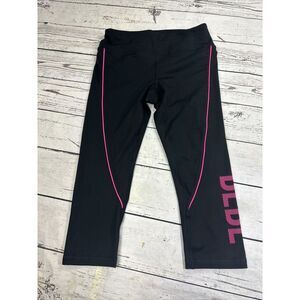 BEBE SPORT  CROP CAPRI ATHLETIC GYM LEGGINGS  PINK BLACK‎ PANTS  Medium
